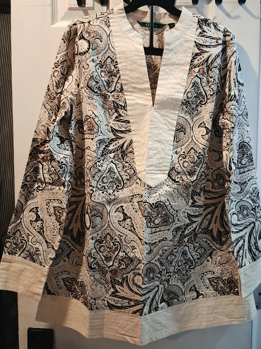 C. Wonder Cream and Black Paisley V-Neck Tunic with Contrast Placket